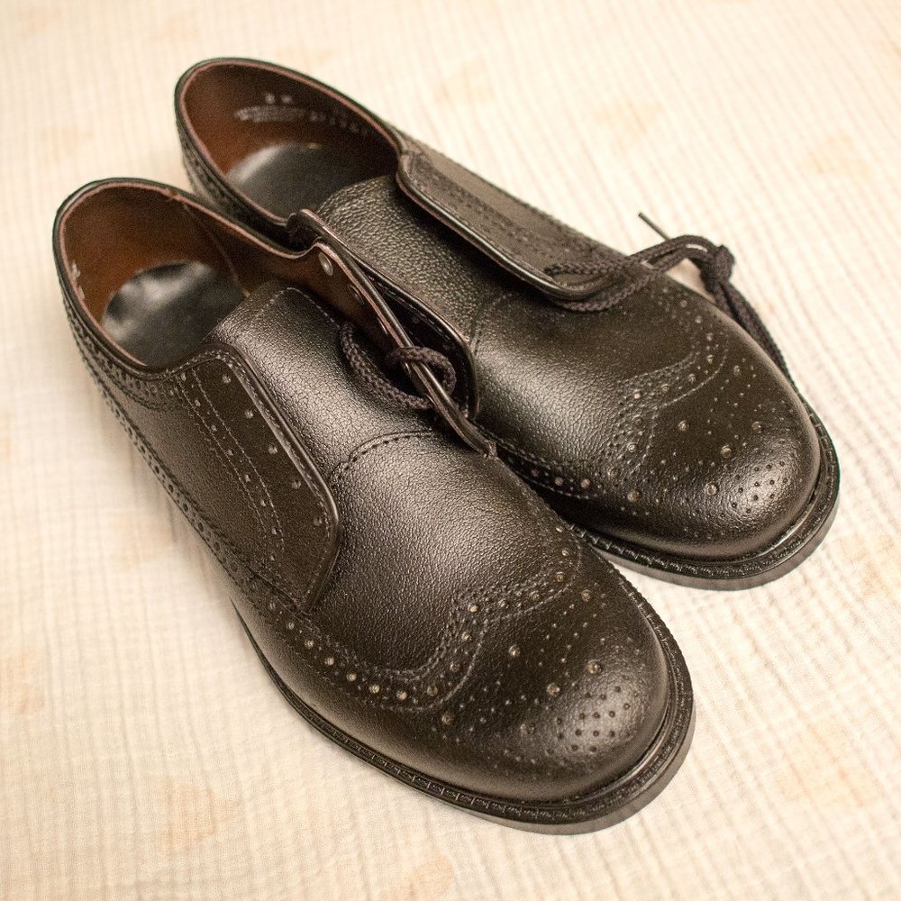 NWOT Vintage Black Leather Wingtips Size 8